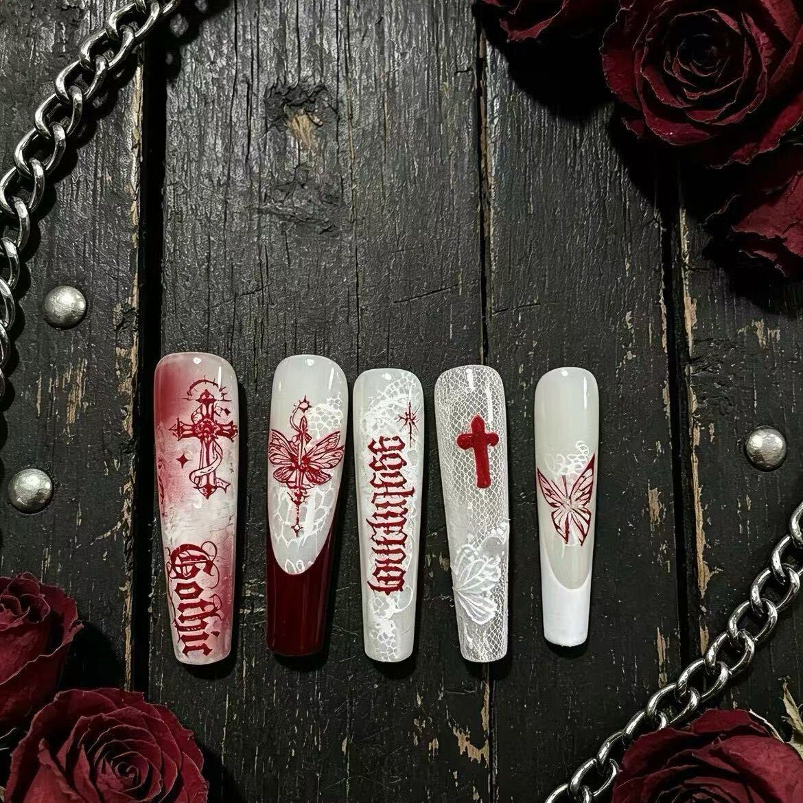 Naklejki na Paznokcie Gothic Motyle Festival — Długie Drabinkowe