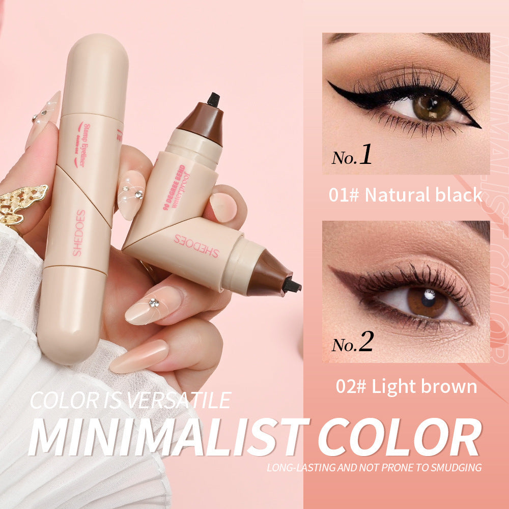 Eyeliner w Kształcie Serca — Wodoodporny i Trwały Liner do Oczu